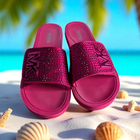 Michael Kors Mk Pool Slide Sandal In Dragon Fruit Size 7 (EUC) - Picture 2 of 10